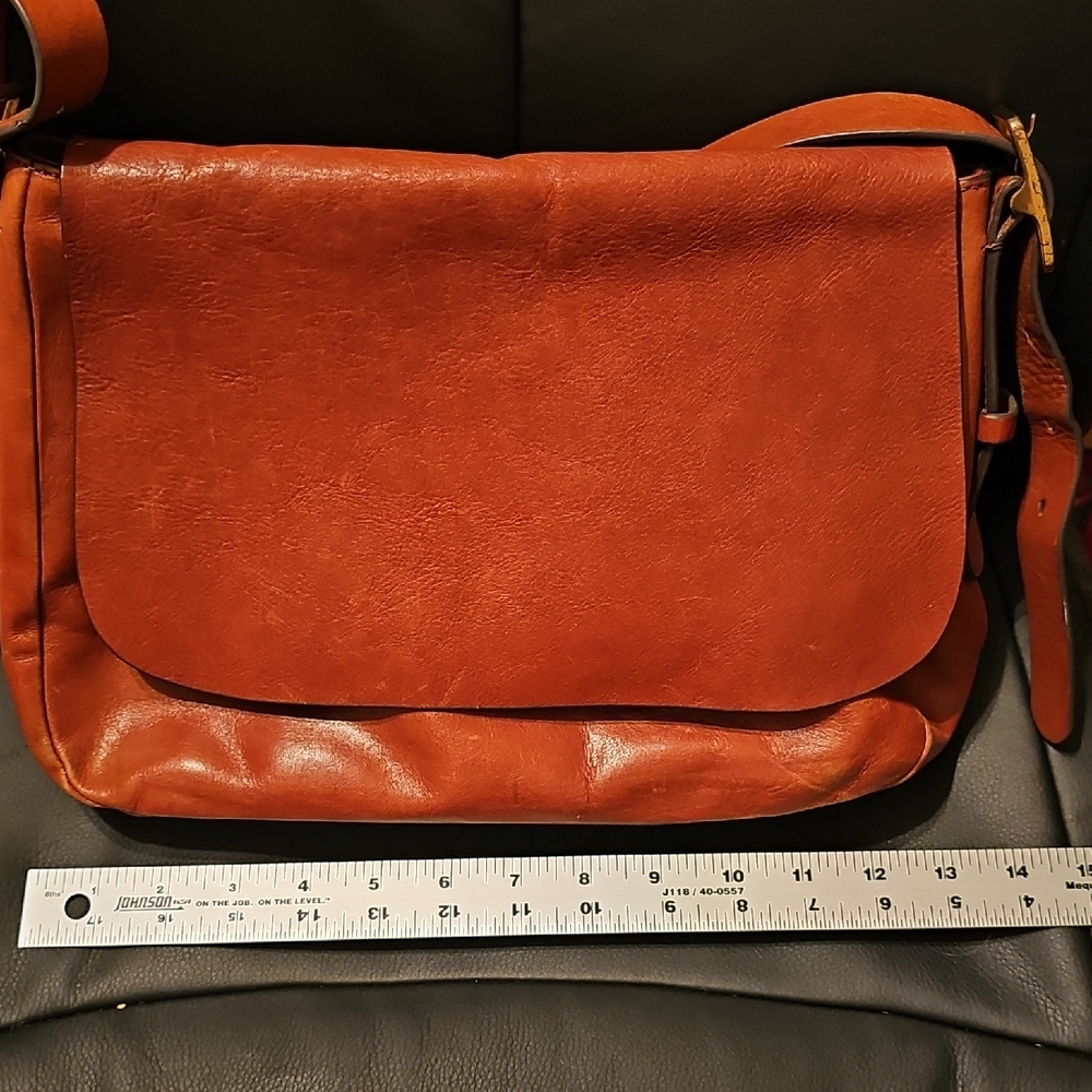Leather Fossil Shoulder Bag